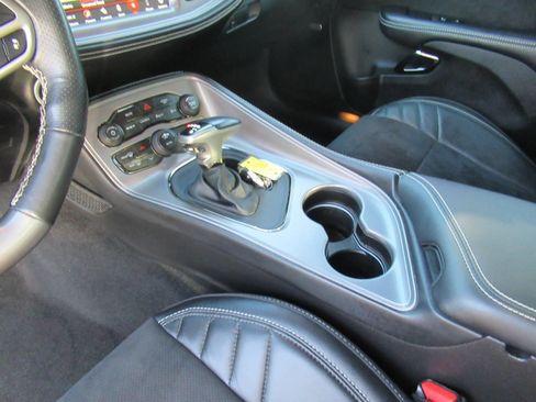 Used 2023 Dodge Challenger SRT Hellcat w/ Driver Convenience Group RWD image 18
