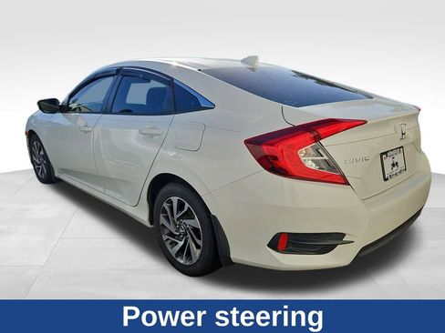 Used 2017 Honda Civic EX image 4