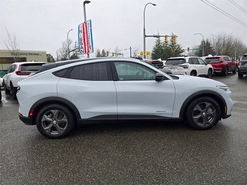 Used 2023 Ford Mustang Mach-E Select image 4