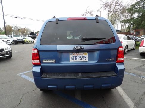 Used 2009 Ford Escape XLT image 10