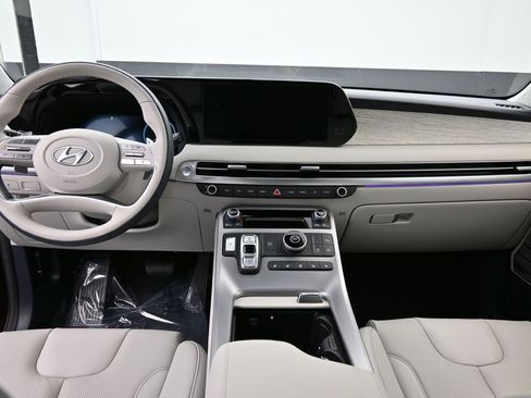 Used 2024 Hyundai Palisade Calligraphy image 10
