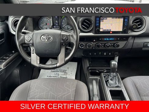 Used 2016 Toyota Tacoma TRD Sport image 29