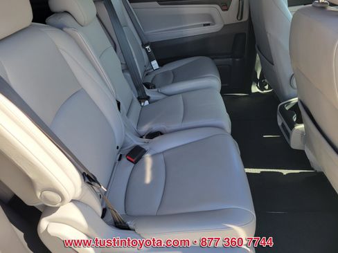 Used 2019 Honda Odyssey EX-L image 16