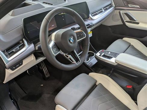 New 2026 BMW X2 xDrive28i w/ Technology Package AWD/4WD image 3