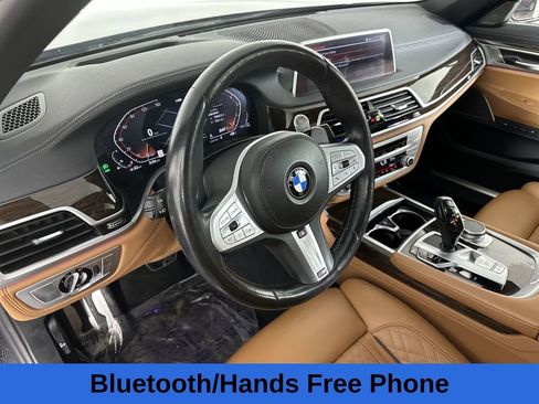Used 2022 BMW 740i xDrive w/ Luxury Rear Seating Package AWD/4WD image 13