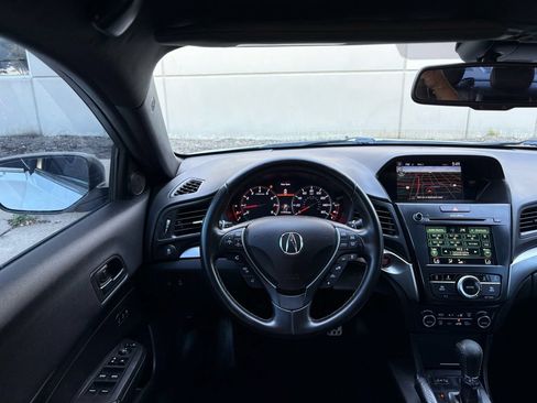 Used 2018 Acura ILX FWD image 12