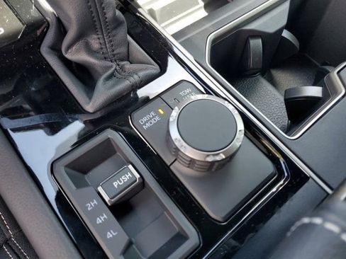 New 2026 Toyota Tundra Limited AWD/4WD image 20
