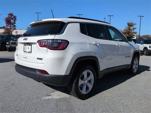 Certified 2021 Jeep Compass Latitude image 4