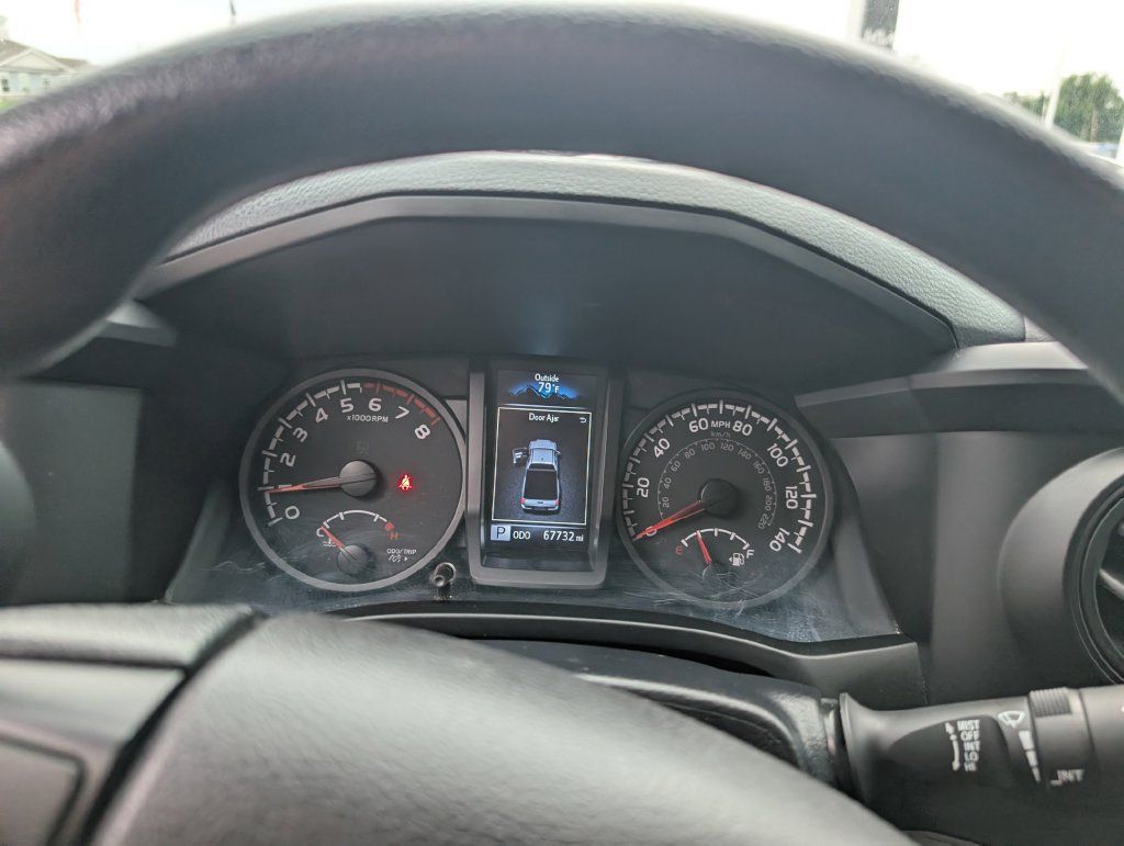 Used 2022 Toyota Tacoma SR RWD image 20