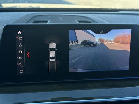 Used 2019 BMW 540i w/ Convenience Package image 24