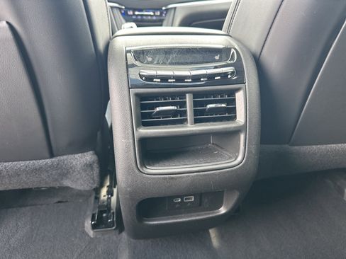 Used 2023 Cadillac XT5 Premium Luxury image 23
