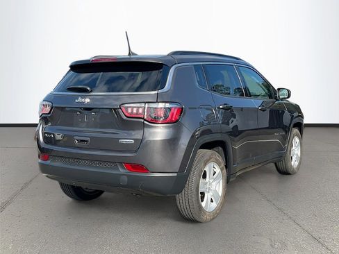 Certified 2022 Jeep Compass Latitude image 7