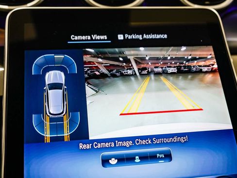 Used 2025 Mercedes-Benz GLC 300 image 23