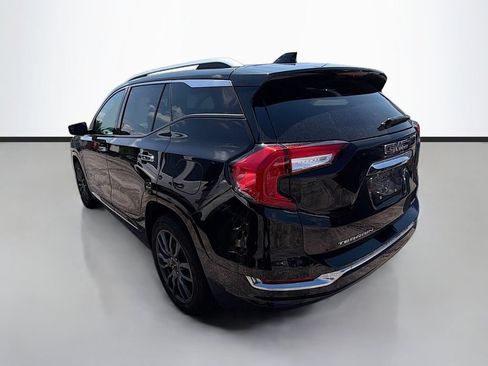 Used 2023 GMC Terrain Denali w/ Black Diamond Edition AWD/4WD image 6