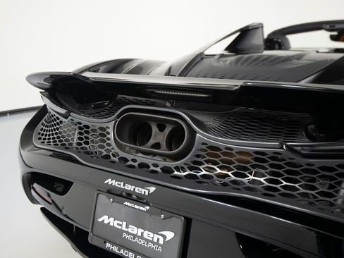 Used 2024 McLaren 750S Spider image 45