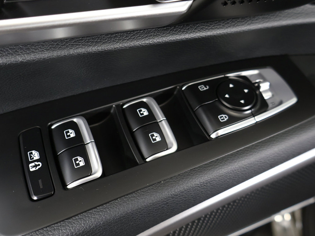 Certified 2025 Kia Telluride S FWD image 43