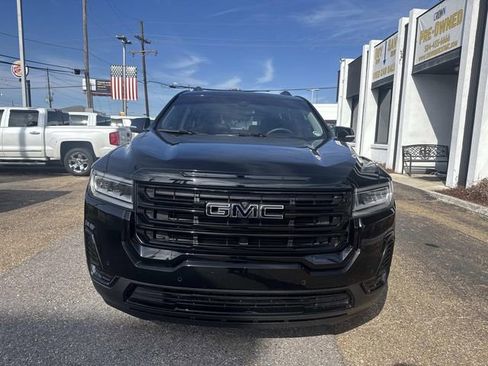 Used 2023 GMC Acadia SLE w/ Elevation Edition image 2