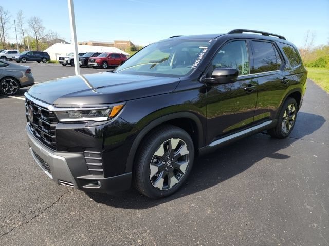 New 2026 Honda Pilot Touring image 3
