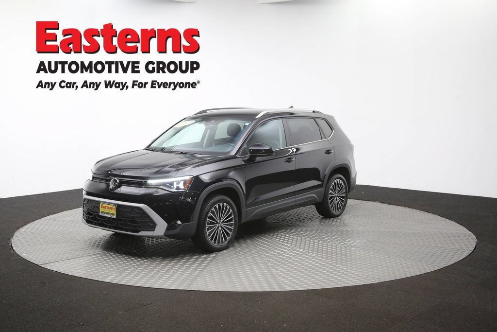 Used 2025 Volkswagen Taos SE FWD image 54