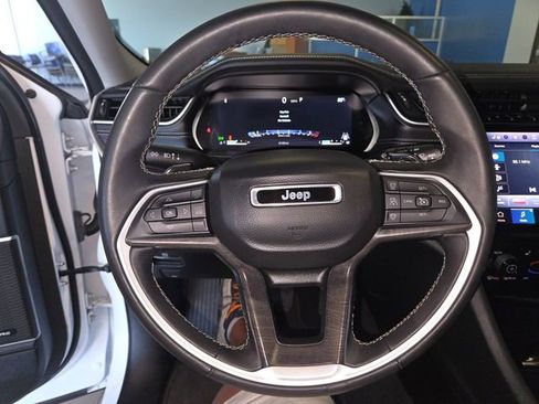 Used 2022 Jeep Grand Cherokee L Limited RWD image 14