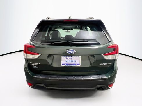 Used 2023 Subaru Forester Premium AWD/4WD image 6
