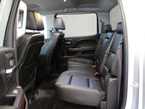 Used 2015 GMC Sierra 2500 SLT w/ Snow Plow Prep Package image 11