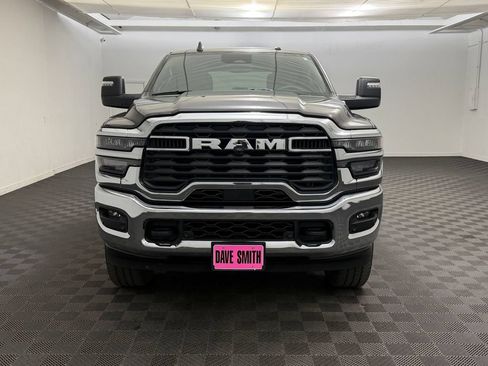 Used 2025 RAM 3500 Big Horn AWD/4WD image 3