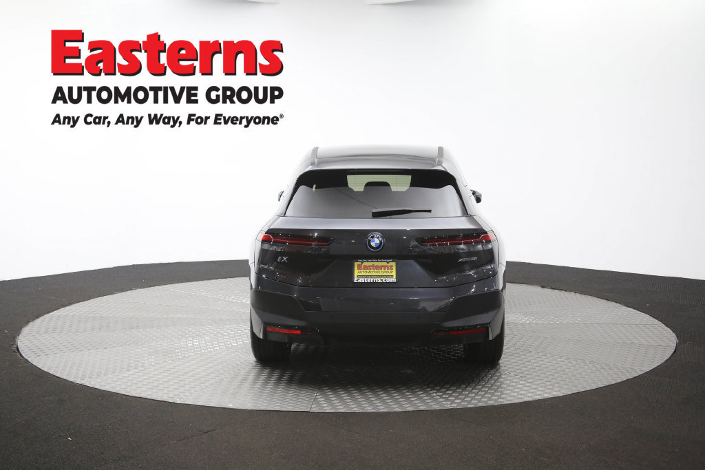 Used 2024 BMW iX xDrive50 AWD/4WD image 37