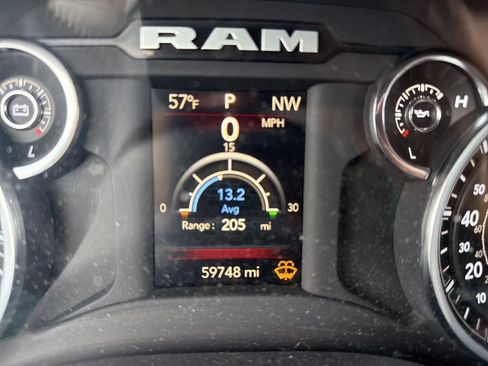 Used 2023 RAM 2500 Big Horn w/ Night Edition image 9