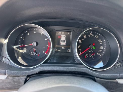 Used 2018 Volkswagen Passat 2.0T SE FWD image 26