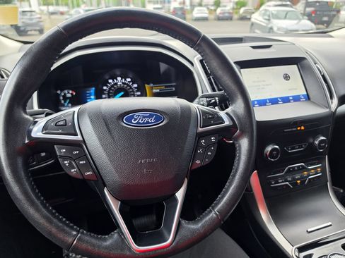 Used 2020 Ford Edge SEL AWD/4WD image 16