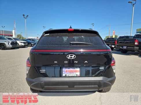 Used 2024 Hyundai Kona SEL image 27