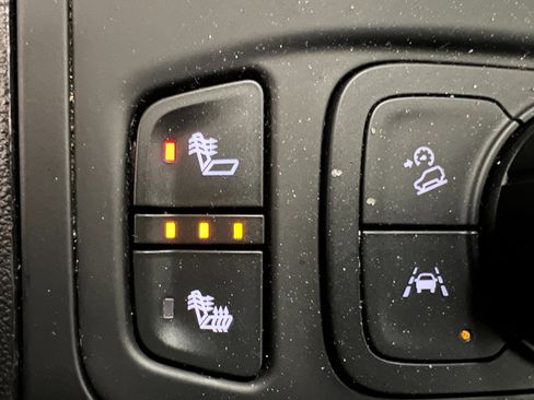 Used 2024 GMC Terrain SLT image 42