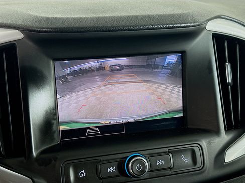 Used 2022 GMC Terrain SLE image 19