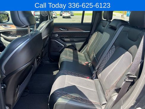 Used 2023 Jeep Grand Cherokee Summit w/ Adv Protech Group IV AWD/4WD image 26
