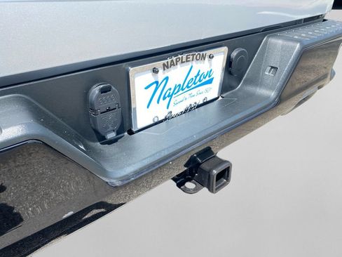 Used 2021 Chevrolet Silverado 1500 Custom Trail Boss w/ Safety Confidence Package AWD/4WD image 25
