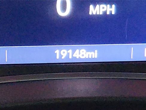 Used 2022 GMC Terrain SLT image 30