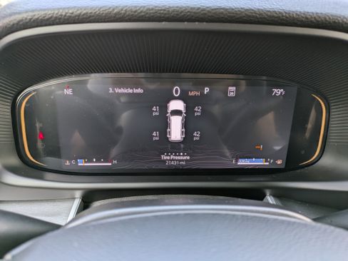 Used 2025 Jeep Wagoneer L Series III image 23