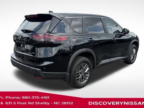 Certified 2025 Nissan Rogue S AWD/4WD image 3