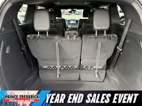 New 2026 Chrysler Pacifica Select image 13