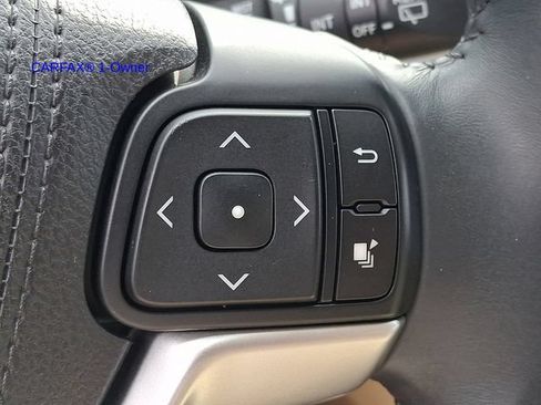 Used 2016 Toyota Highlander XLE AWD/4WD image 26