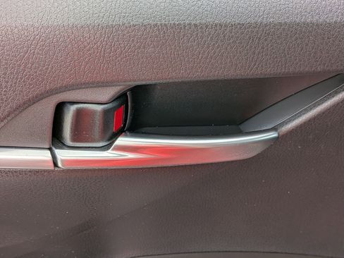 Used 2023 Toyota Camry LE image 27