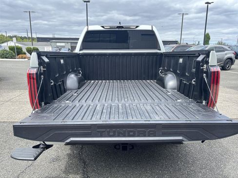 Used 2023 Toyota Tundra Platinum AWD/4WD image 9