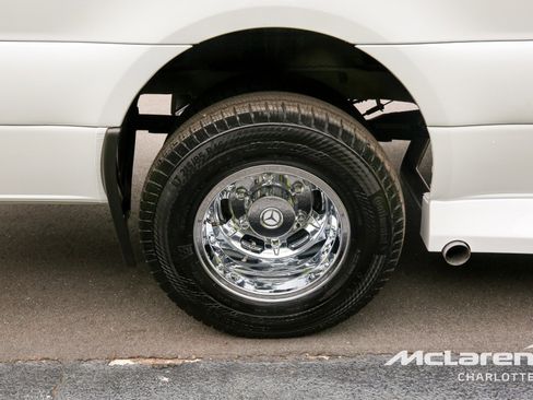 Used 2023 Mercedes-Benz Sprinter 3500 image 39