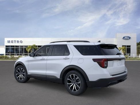 New 2026 Ford Explorer ST-Line w/ Premium Package RWD image 4