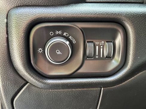 Used 2019 RAM 2500 Big Horn AWD/4WD image 23