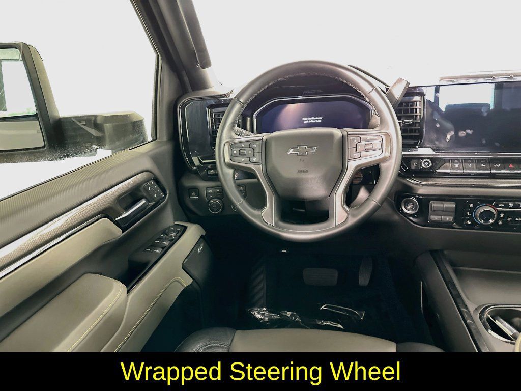 Used 2025 Chevrolet Silverado 2500 ZR2 AWD/4WD image 31