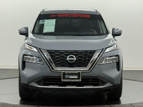 Used 2023 Nissan Rogue SL w/ SL Premium Package image 3