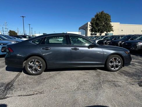 Used 2023 Honda Accord EX image 8