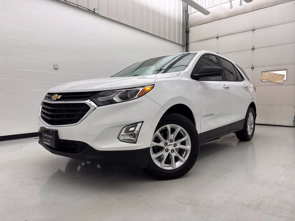 Used 2020 Chevrolet Equinox LS AWD/4WD image 3